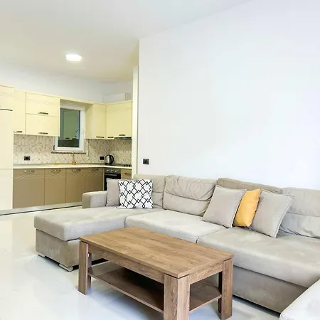 Villa Beach Golem (Tirana)